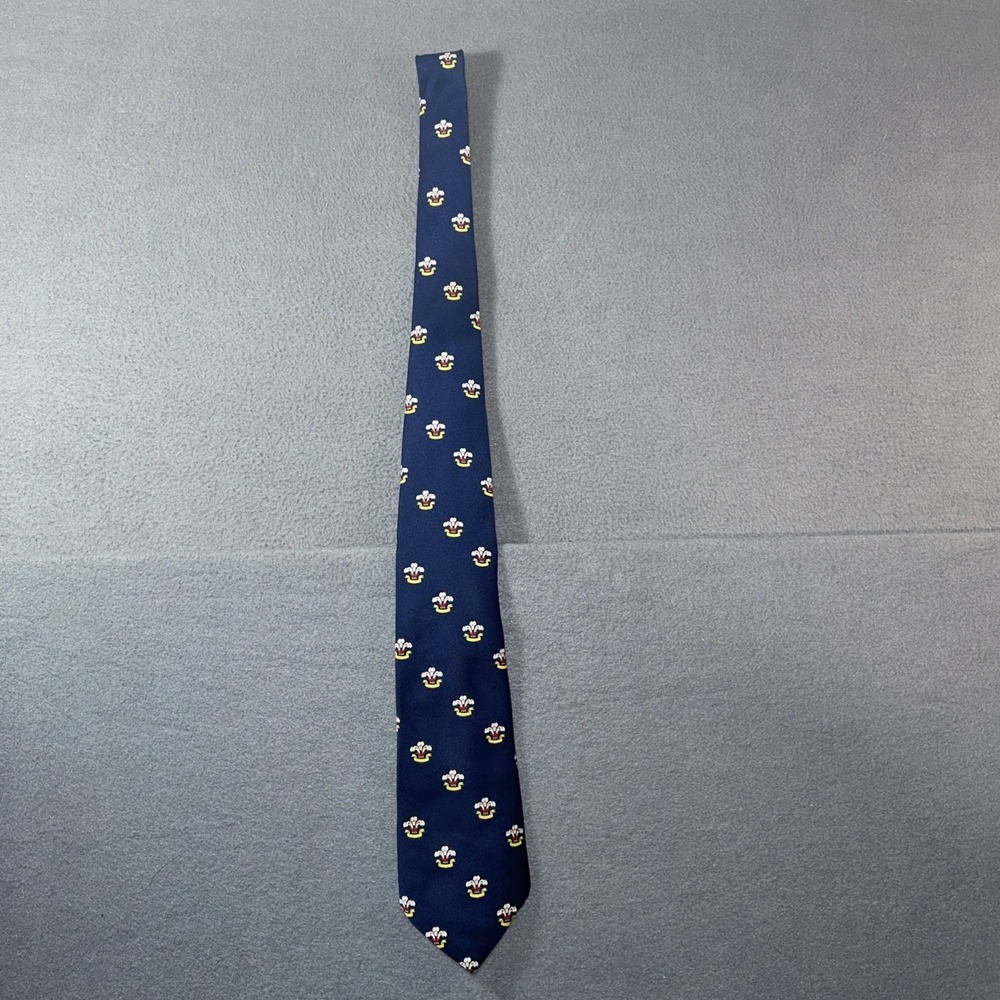 Jos. A. Bank Clothiers Navy Blue Necktie Prince of Wales‎ Feather Pattern Tie